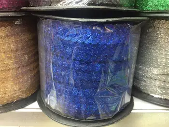 2017 Novi dizajn, 100 m, 6 mm, sija plastificiranje, trim šljokicama, prodaje se u pakiranju 1 рулону (100 metara) -Tamno plavo konfete
